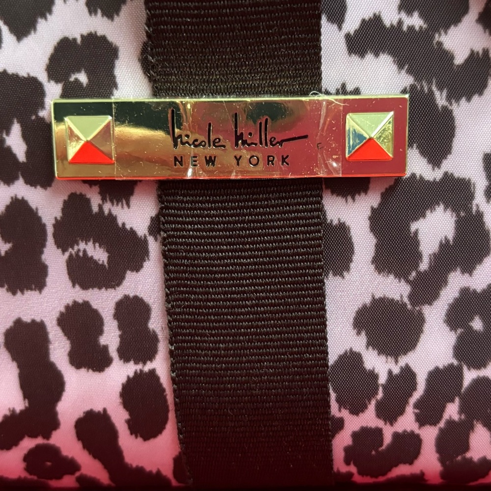 Nicole Miller Pink/Brown Leopard Print 3piece Cosmetic Bag Set - Picture 4 of 5